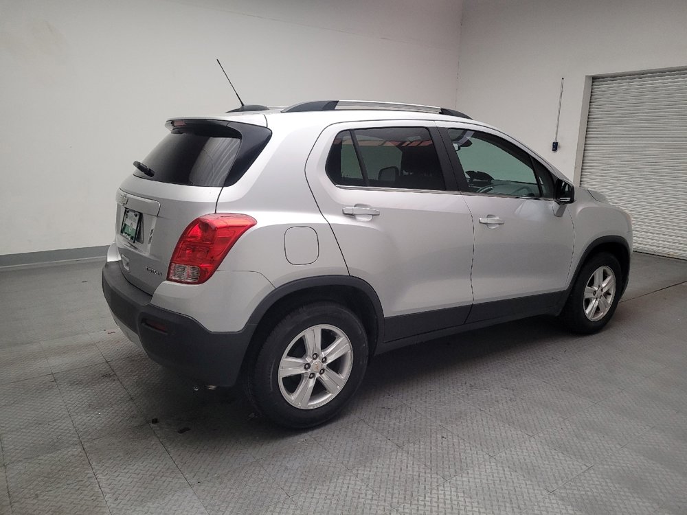 Used 2016 Chevrolet Trax LT w/ LT Convenience Package FWD image 9