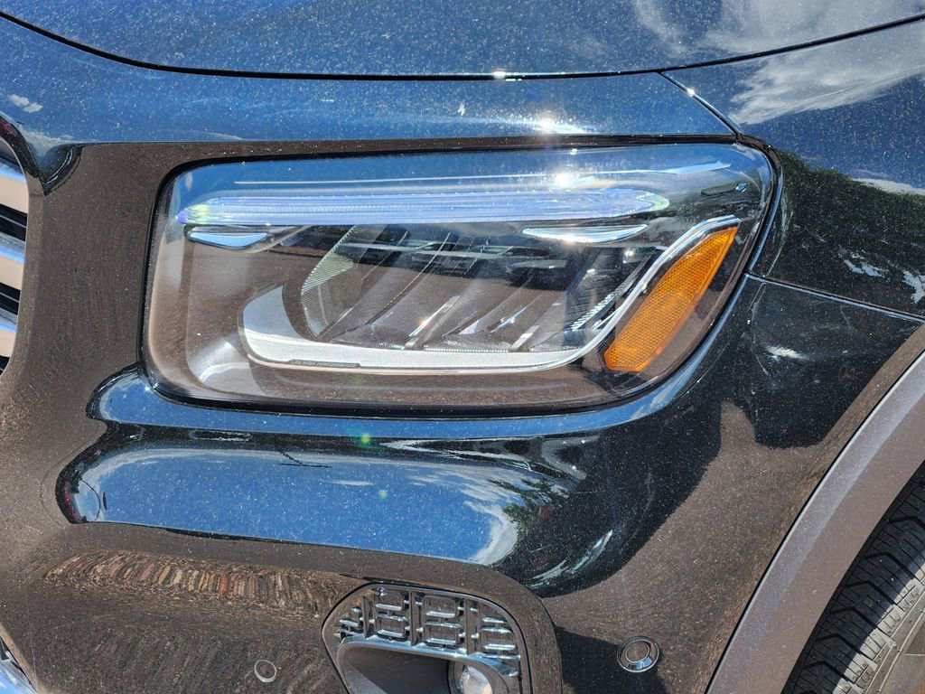 New 2025 Mercedes-Benz GLB 250 4MATIC image 8