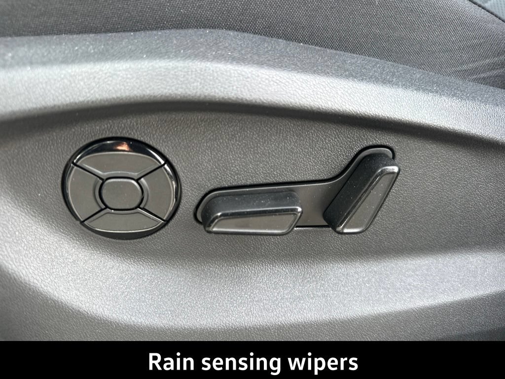 New 2026 Volkswagen Tiguan SE R-Line AWD/4WD image 14
