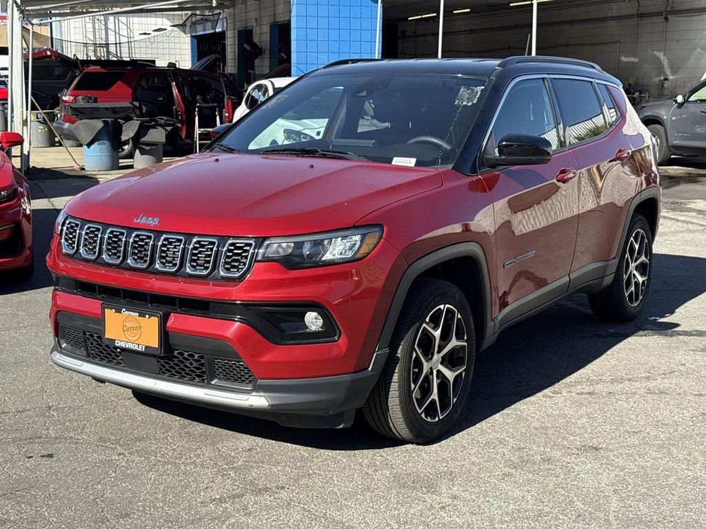 Used 2024 Jeep Compass Limited image 7