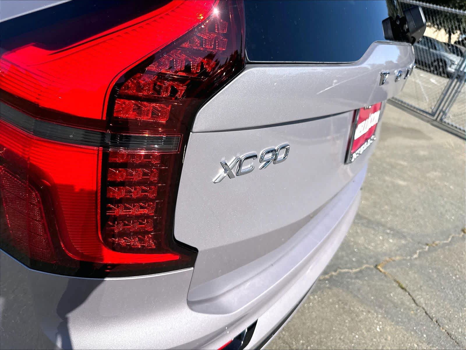 New 2026 Volvo XC90 T8 Ultra w/ Protection Package AWD/4WD image 25