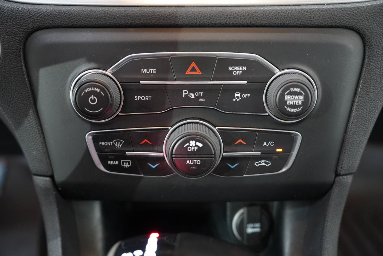 Used 2018 Dodge Charger R/T RWD image 20