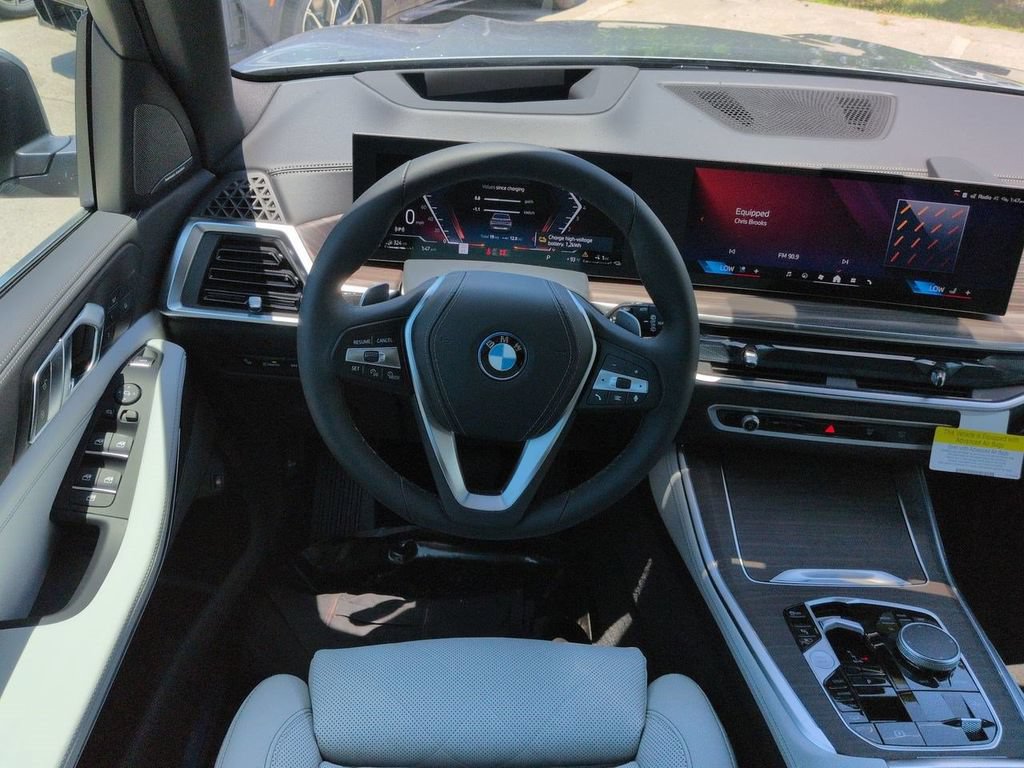 New 2026 BMW X5 xDrive50e w/ Climate Comfort Package AWD/4WD image 16