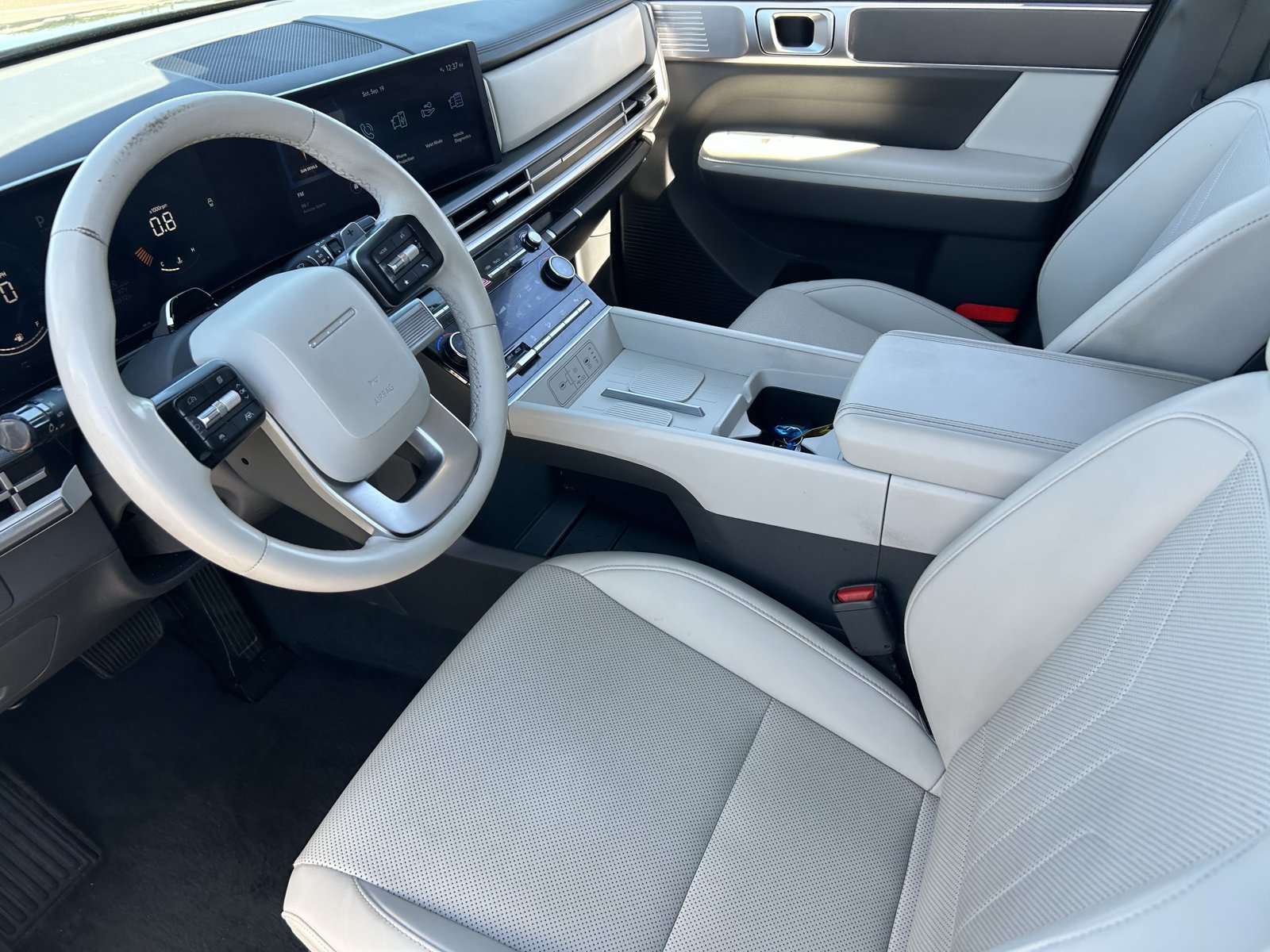 Used 2024 Hyundai Santa Fe SEL FWD image 26