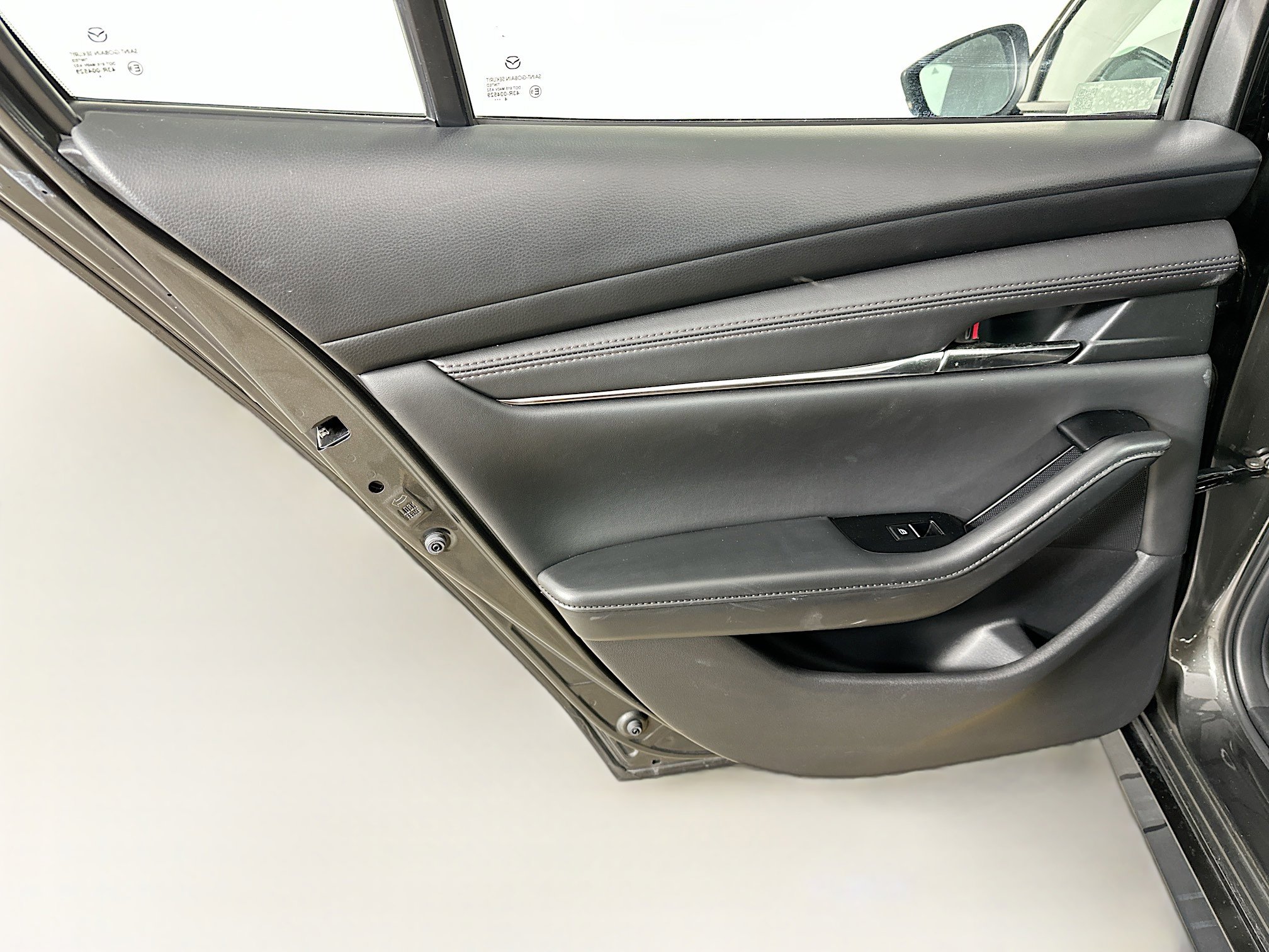 Used 2025 MAZDA MAZDA3 s image 27