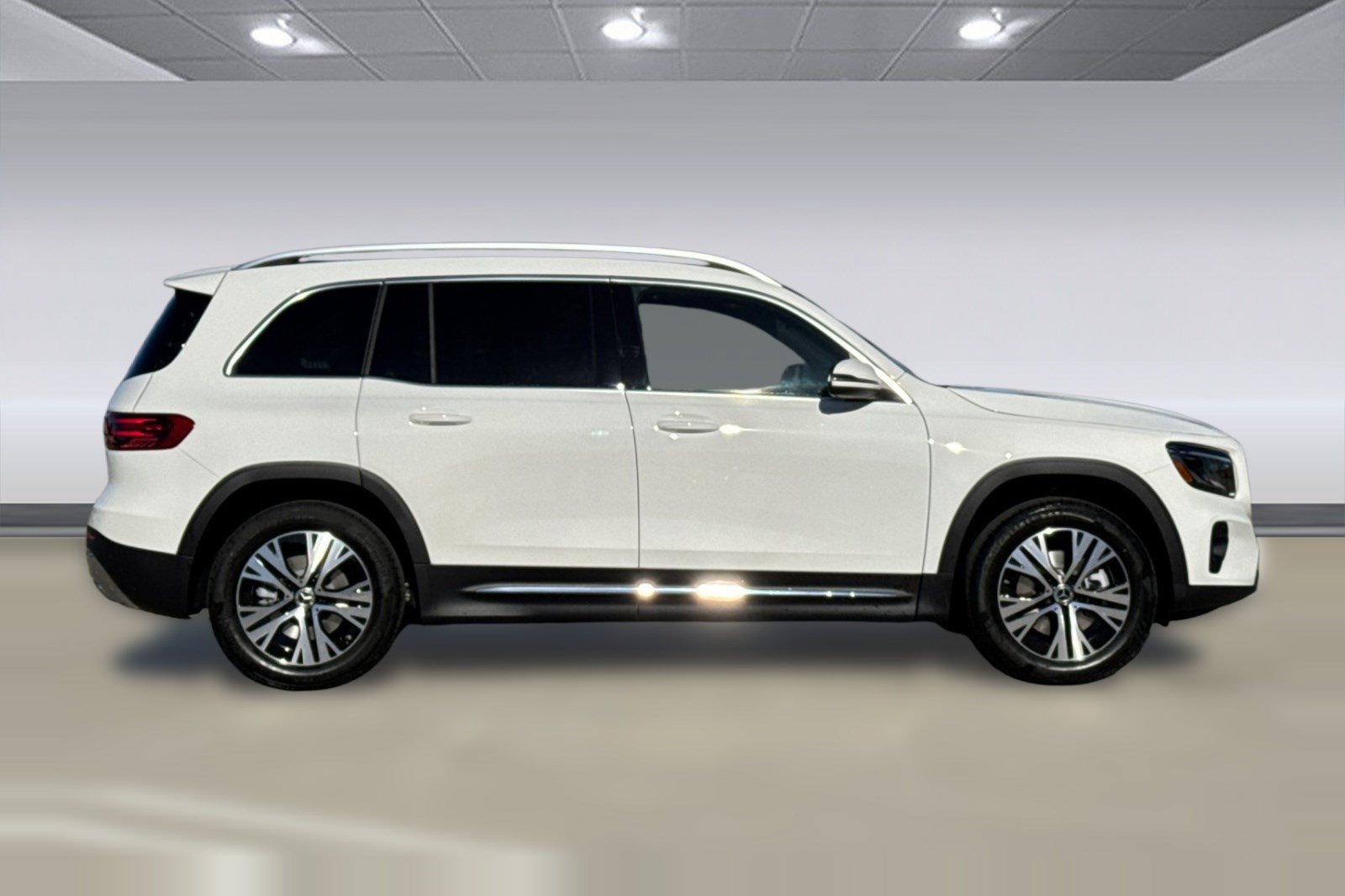 New 2026 Mercedes-Benz GLB 250 image 7