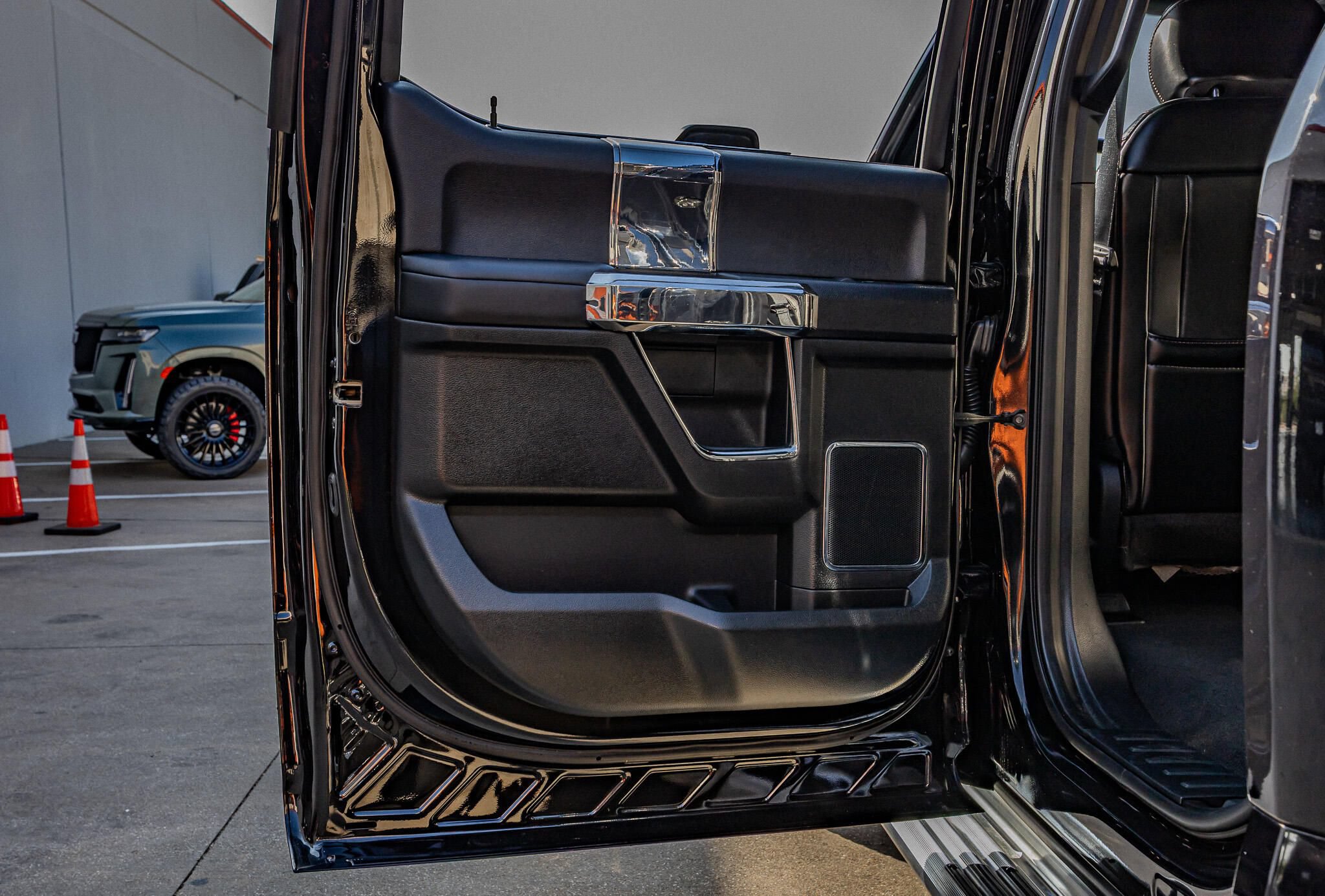 Used 2019 Ford F450 Platinum w/ Platinum Ultimate Package AWD/4WD image 85