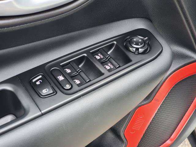Used 2023 Jeep Renegade Trailhawk w/ Trailhawk Elite Group AWD/4WD image 22