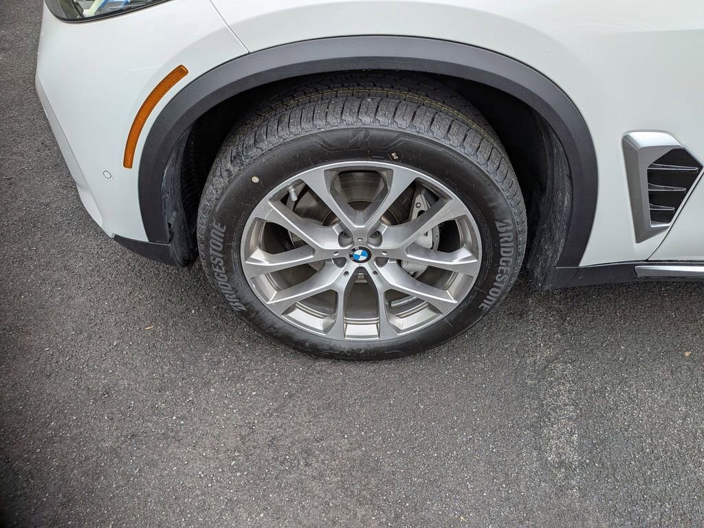 Certified 2024 BMW X5 xDrive40i w/ Premium Package AWD/4WD image 29