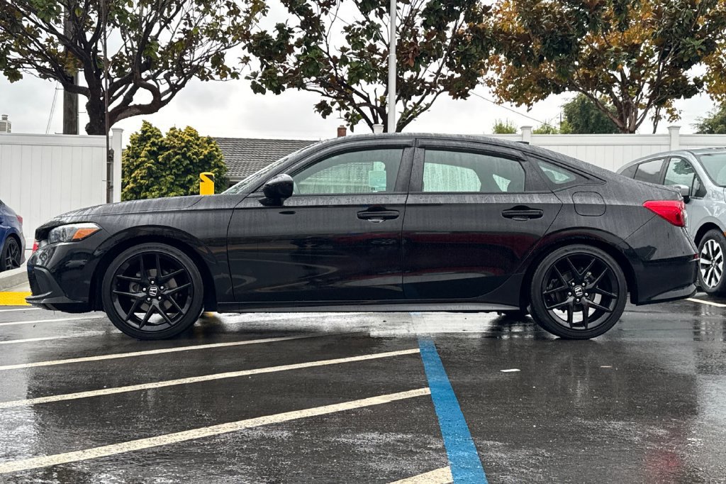 Used 2023 Honda Civic Sport image 7