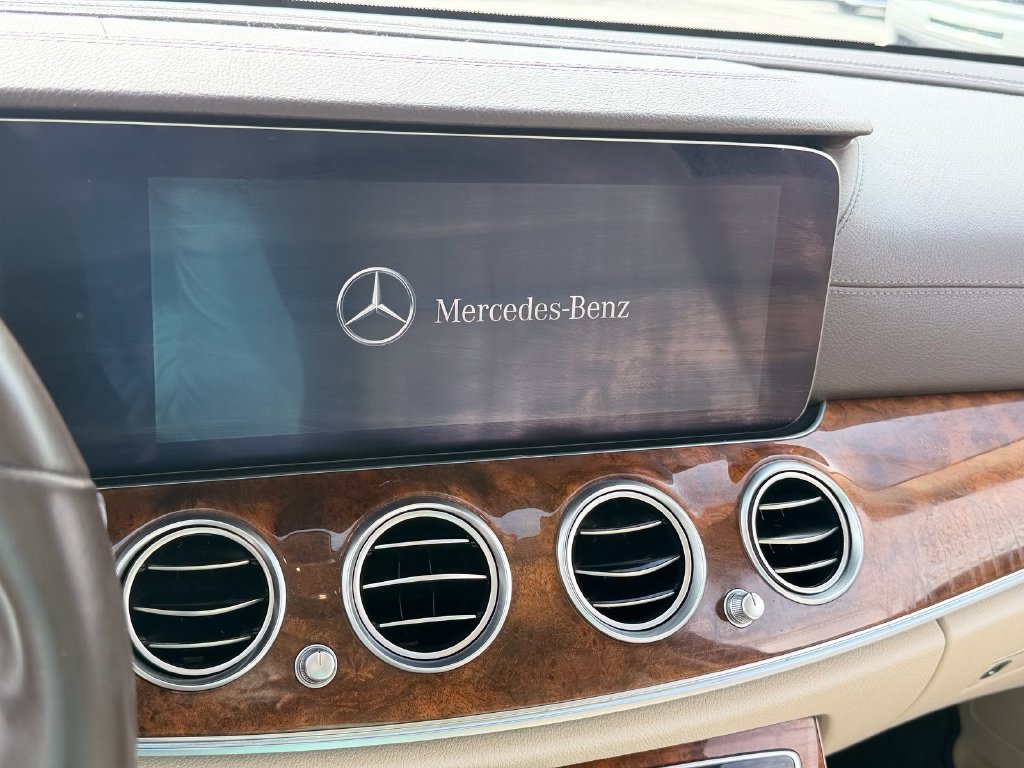 Used 2020 Mercedes-Benz E 350 4MATIC Sedan image 21