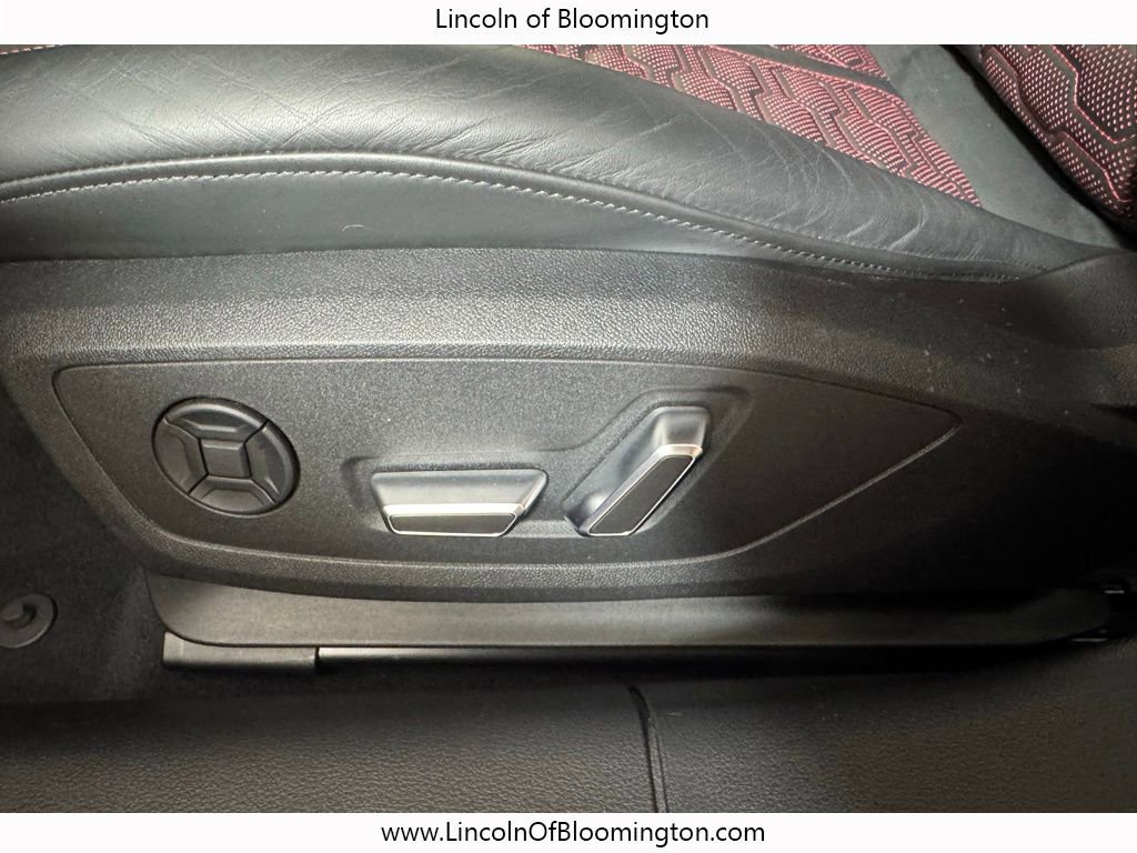 Used 2024 Audi RS 7 Performance w/ Black Optic Package image 39