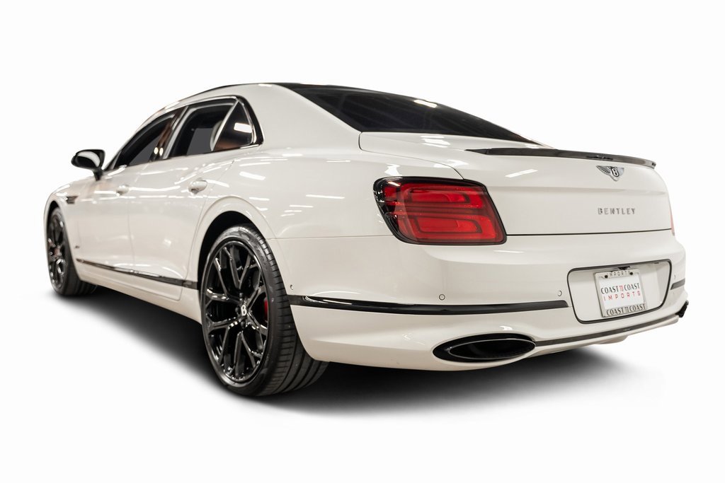 Used 2023 Bentley Flying Spur W12 image 18