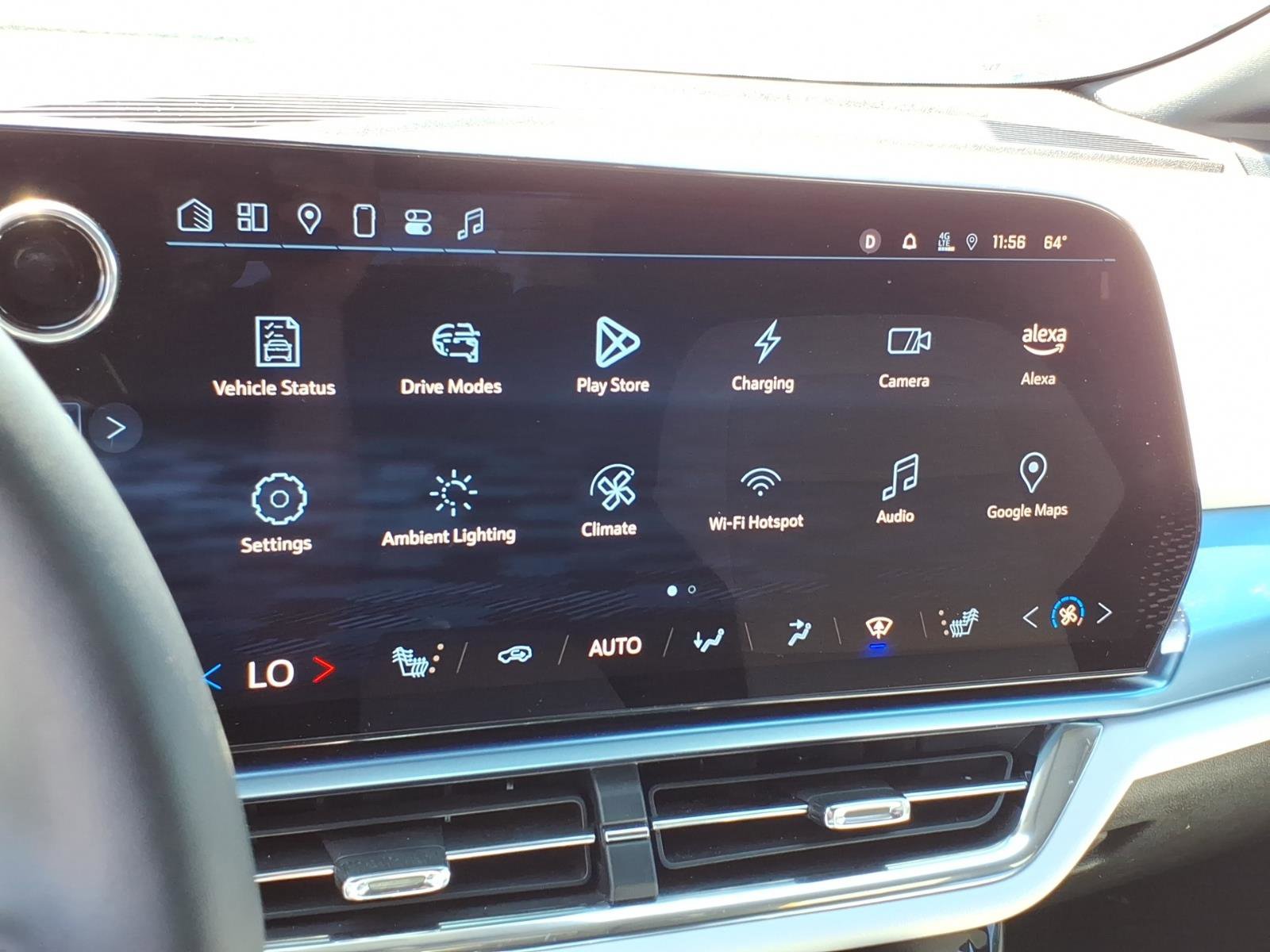 Used 2025 Chevrolet Equinox EV LT FWD image 21