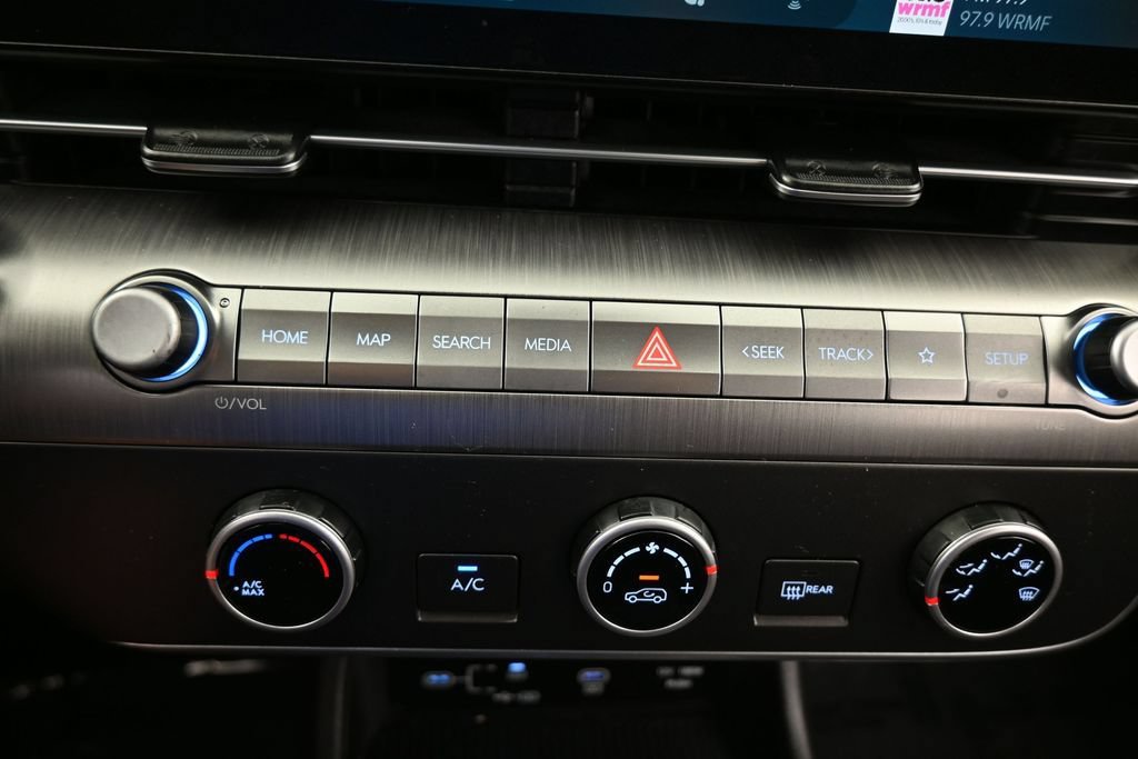 Used 2024 Hyundai Kona SE FWD image 29