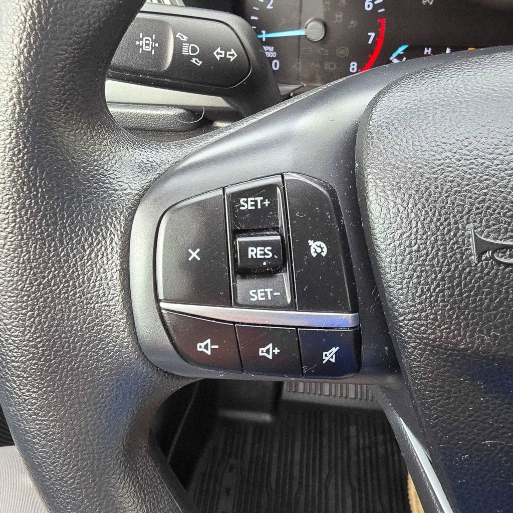 Used 2020 Ford Escape SE image 9