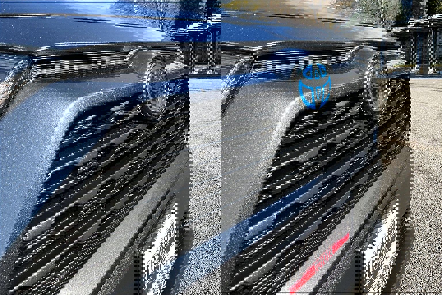 Used 2021 Toyota RAV4 LE image 28