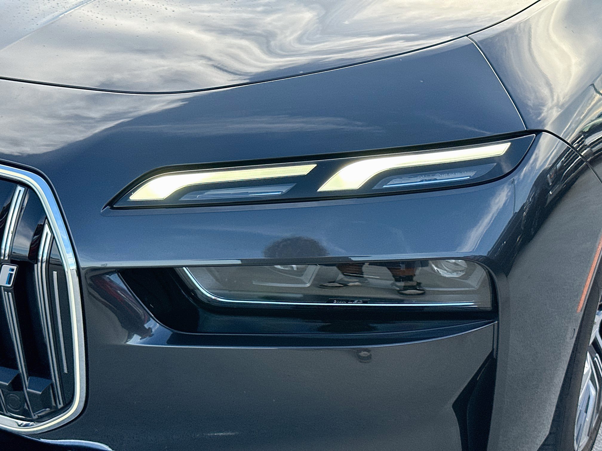Certified 2024 BMW i7 xDrive60 AWD/4WD image 32