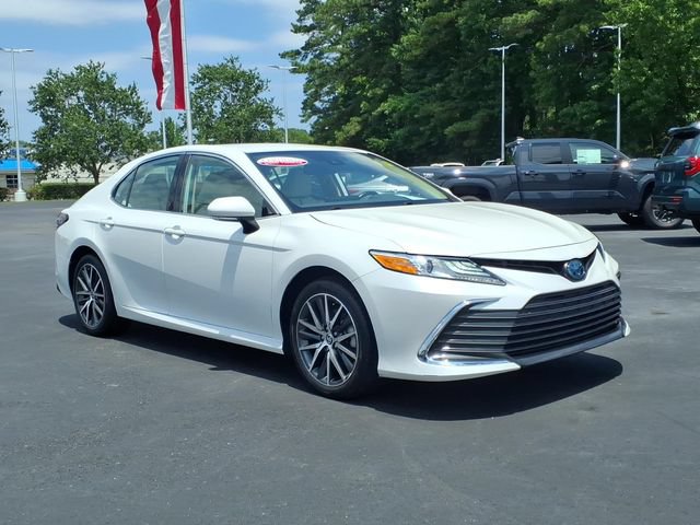Used 2023 Toyota Camry XLE w/ Protection Package (Q2) (TMS)