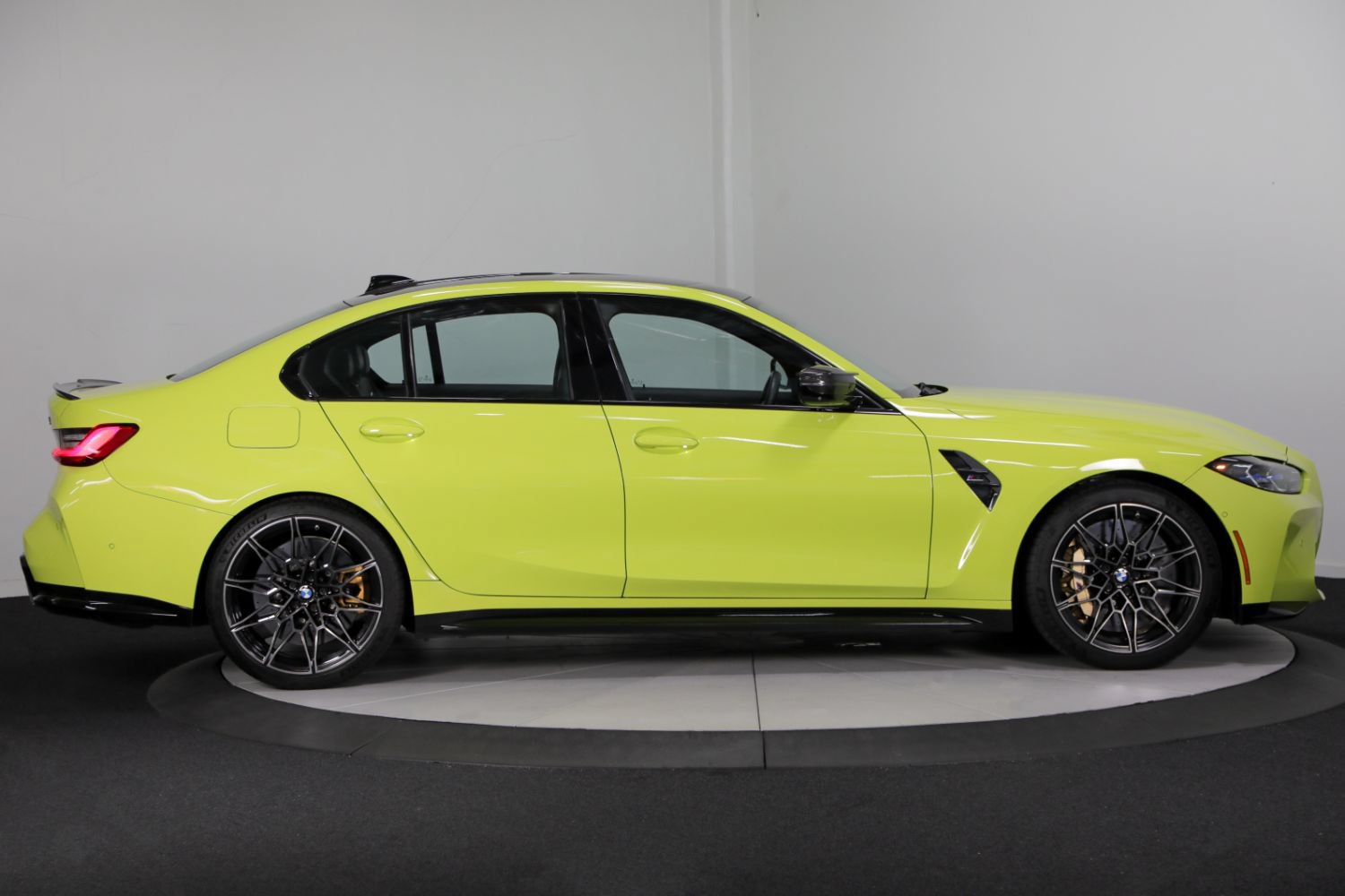 Used 2021 BMW M3 Competition RWD image 8