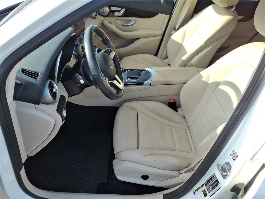 Used 2020 Mercedes-Benz GLC 300 4MATIC image 5