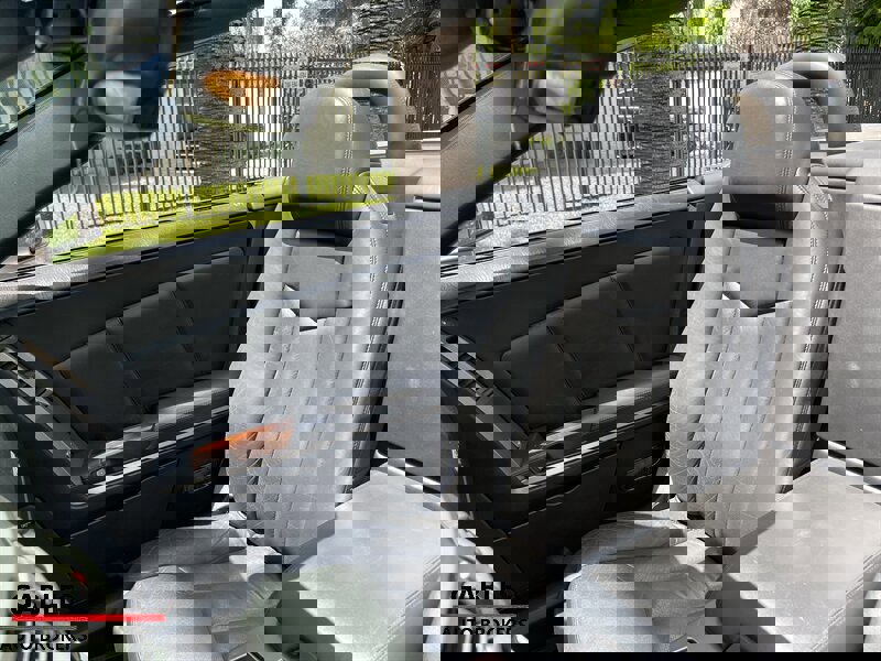 Used 2005 Cadillac XLR image 19