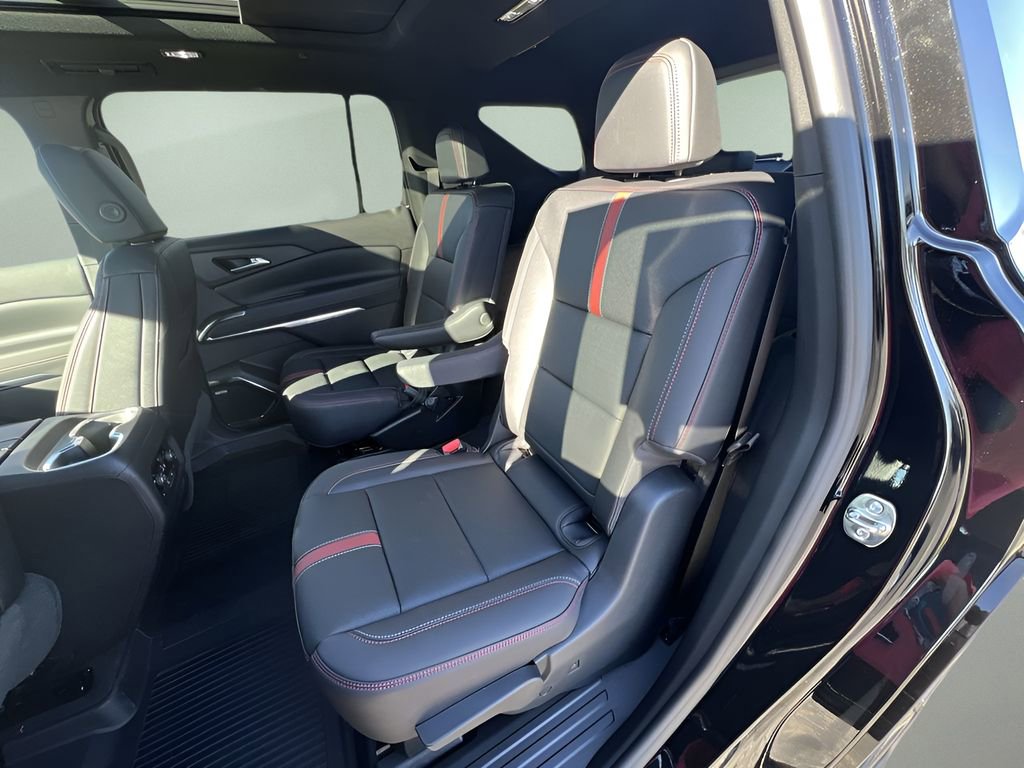New 2026 Chevrolet Traverse RS w/ LPO, Floor Liner Package image 25