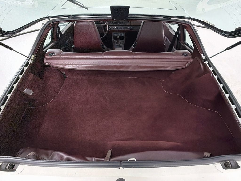 Used 1988 Porsche 944 Turbo RWD image 25