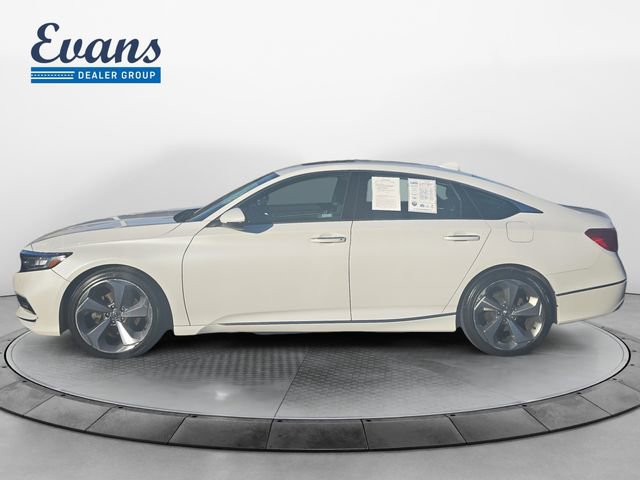 Used 2018 Honda Accord Touring image 3