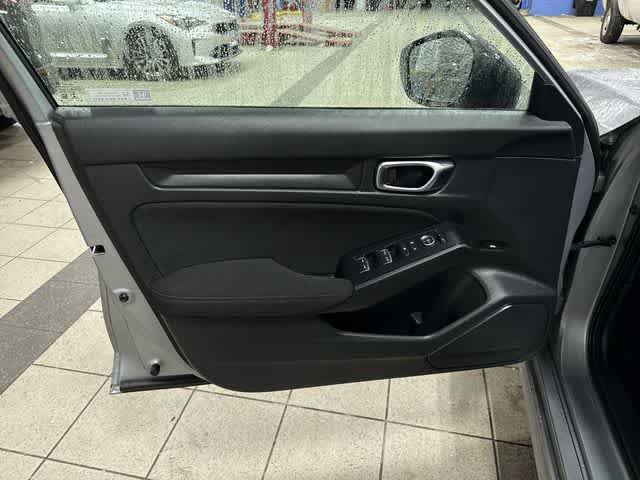 Used 2023 Honda Civic Sport image 28