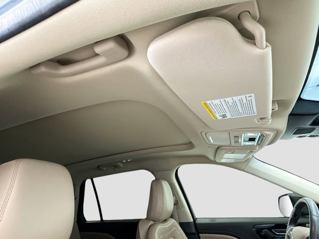 Used 2022 Lincoln Aviator Reserve w/ Elements Package Plus image 17