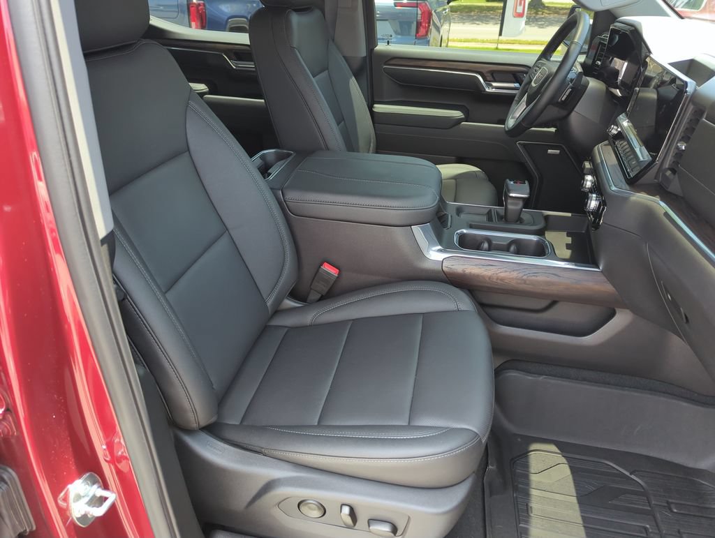 Used 2026 GMC Sierra 1500 SLT w/ SLT Premium Package AWD/4WD image 32