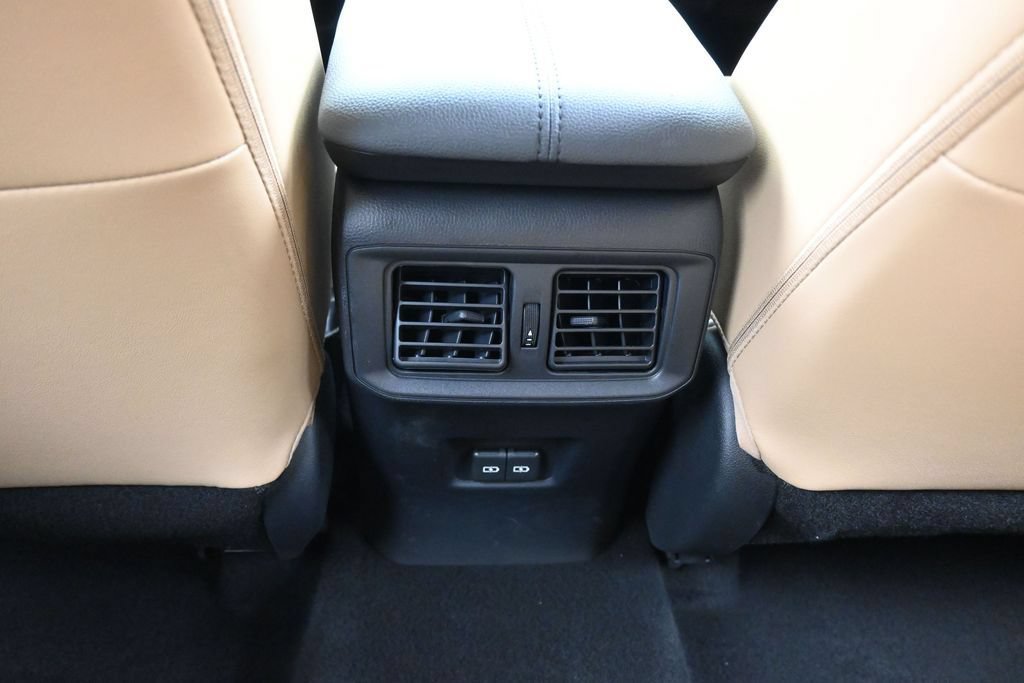 Used 2025 Toyota RAV4 XLE Premium FWD image 38