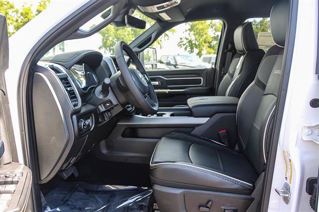 New 2026 RAM 2500 Laramie w/ Night Edition image 17