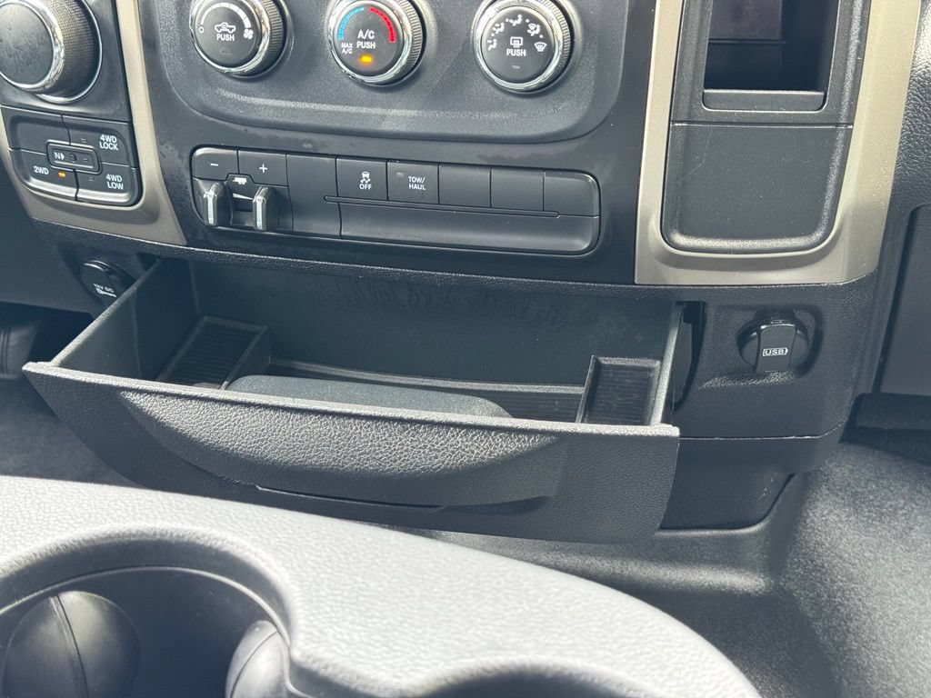 Used 2014 RAM 1500 Classic SLT AWD/4WD image 27