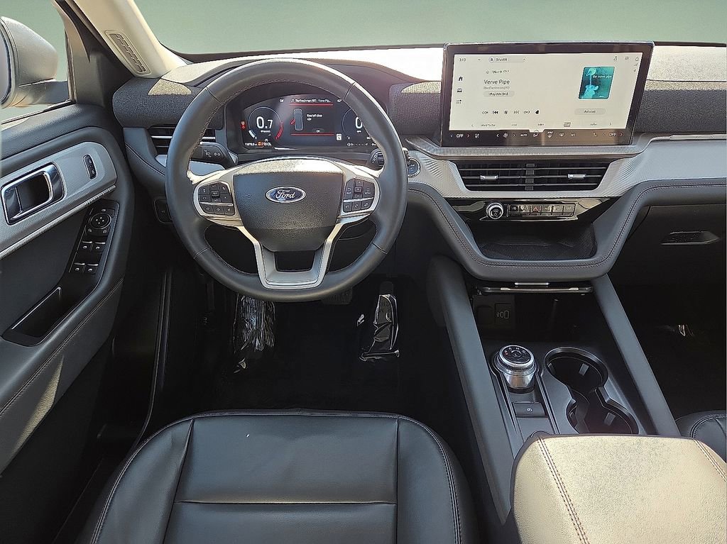 Used 2025 Ford Explorer Active w/ Active Comfort Package image 20