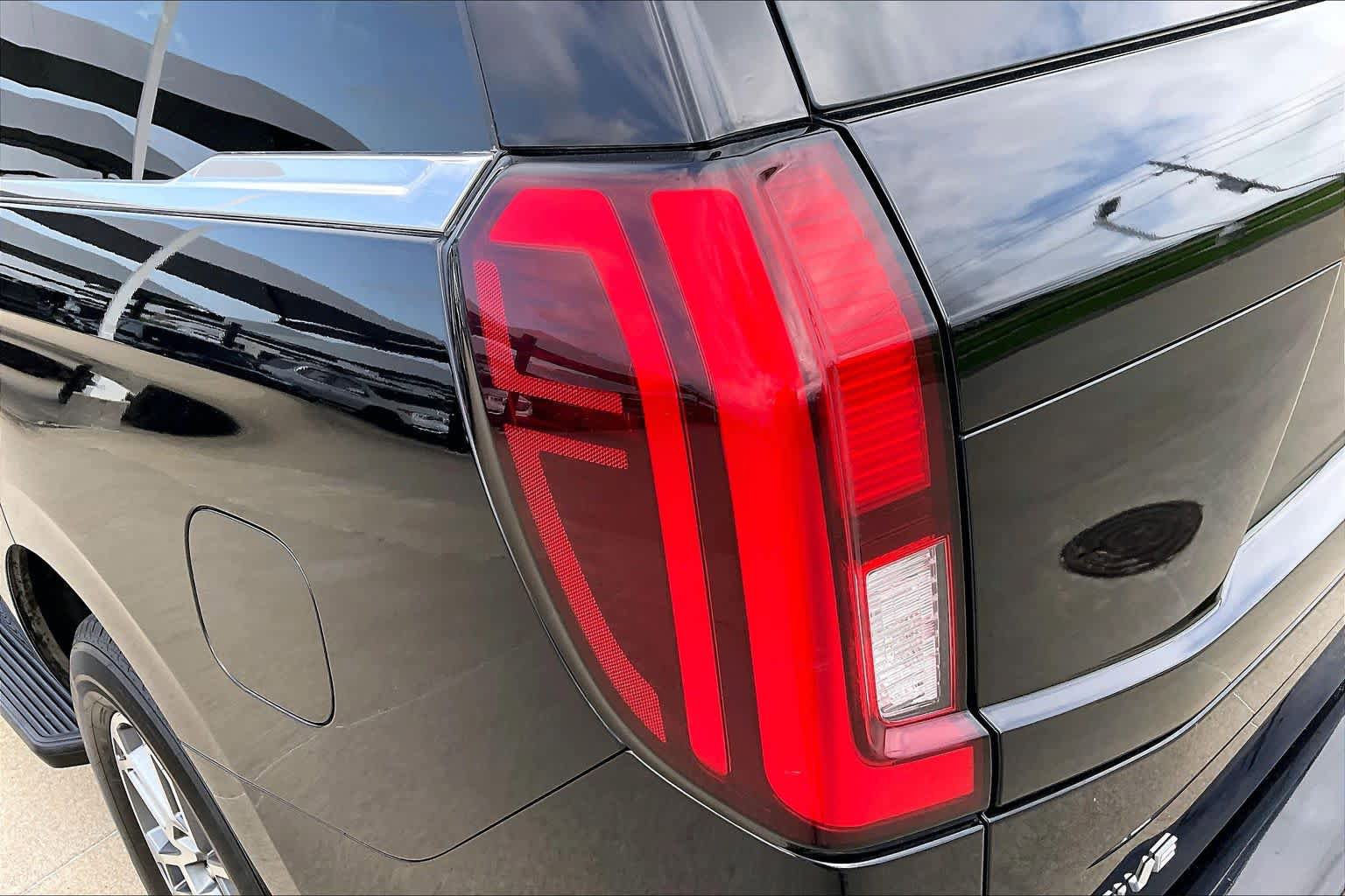 Used 2025 Ford Expedition Active AWD/4WD image 28