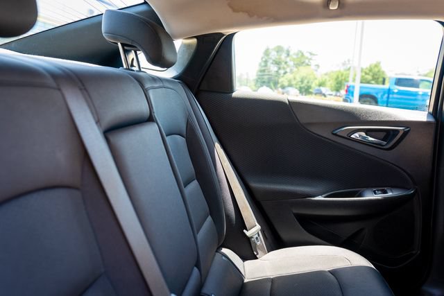 Used 2021 Chevrolet Malibu LT FWD image 9