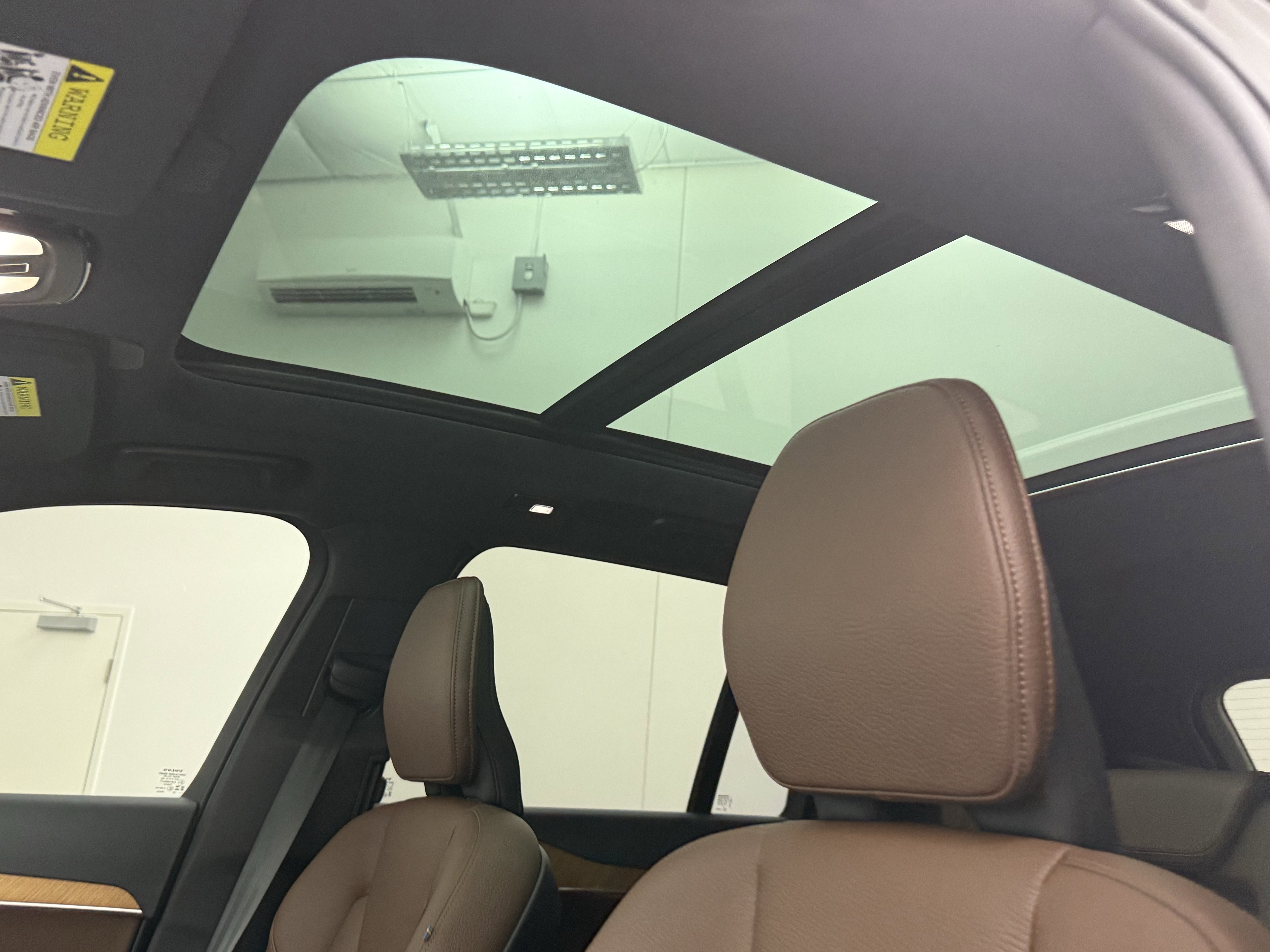 Certified 2023 Volvo XC90 B6 Plus w/ Protection Package Premier AWD/4WD image 15