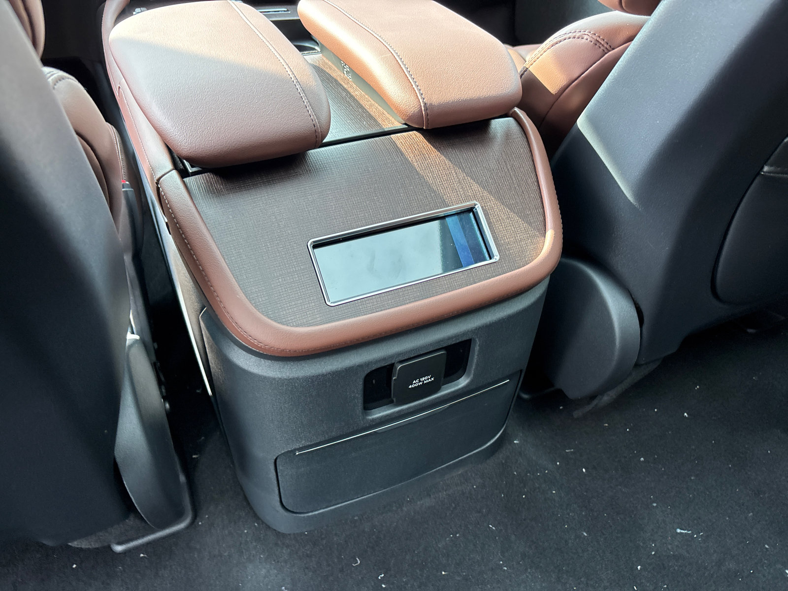 New 2026 Lincoln Navigator Reserve AWD/4WD image 32