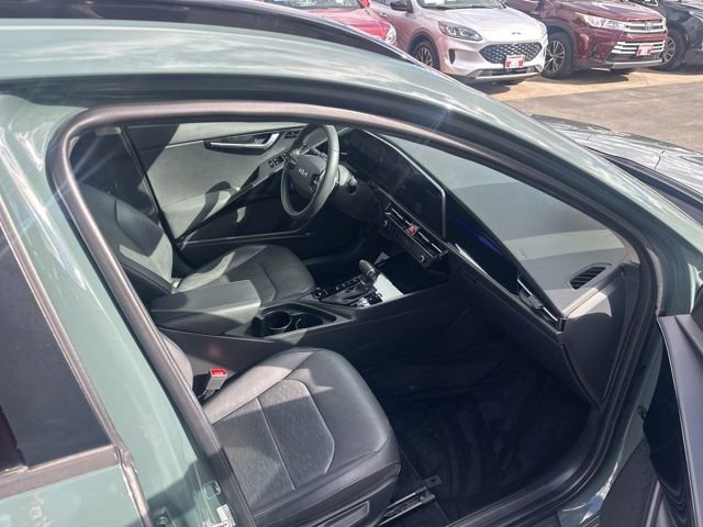 Used 2023 Kia Niro SX image 19