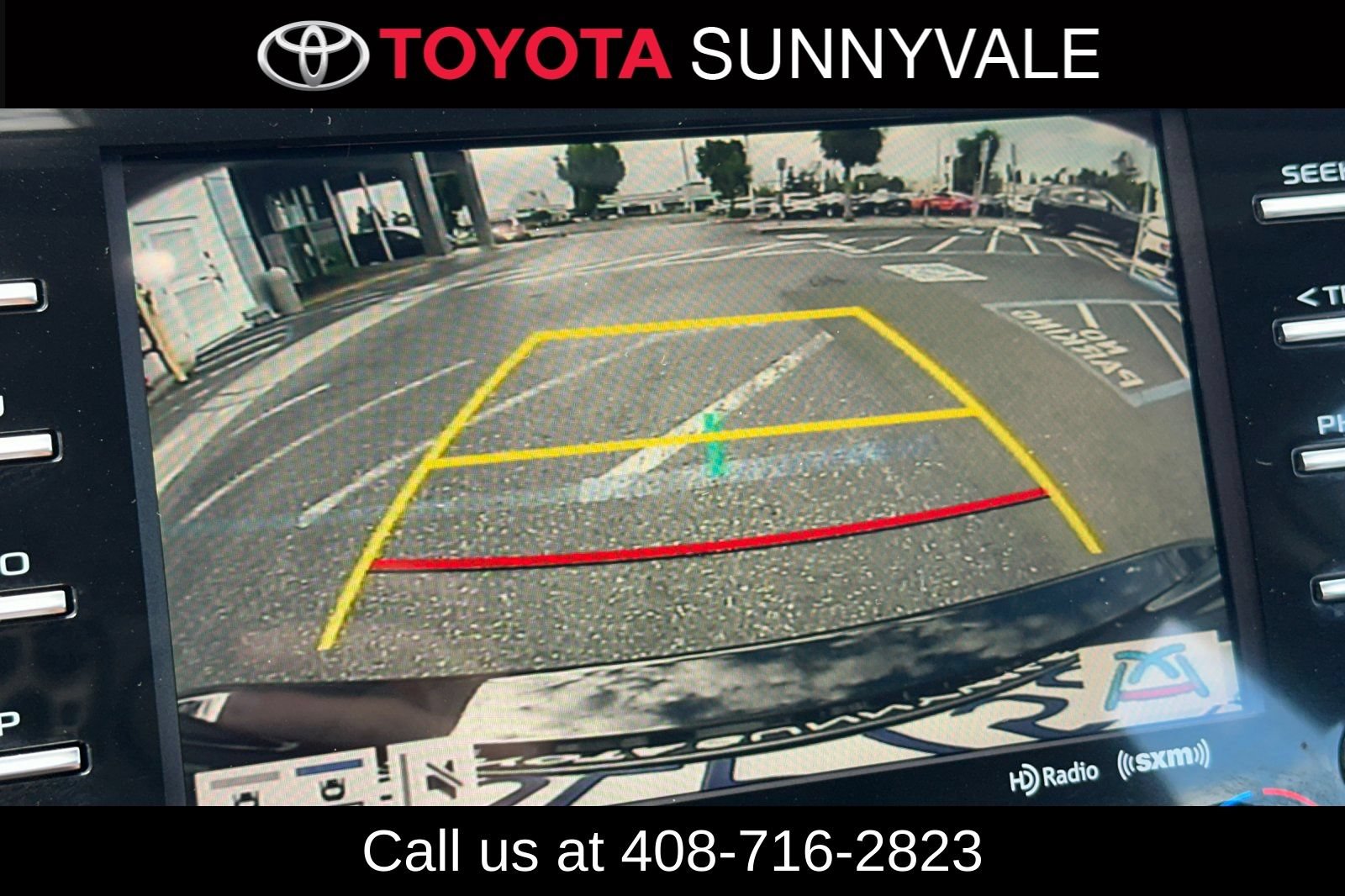 Used 2020 Toyota Camry XLE FWD image 22