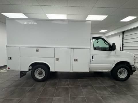 Used 2024 Ford E-350 and Econoline 350 Super Duty w/ Power Windows & Locks Group RWD image 8