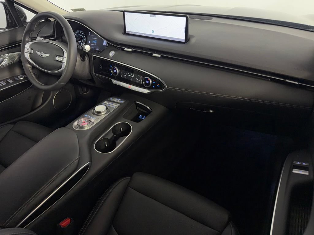 Used 2023 Genesis GV70 2.5T AWD/4WD image 14