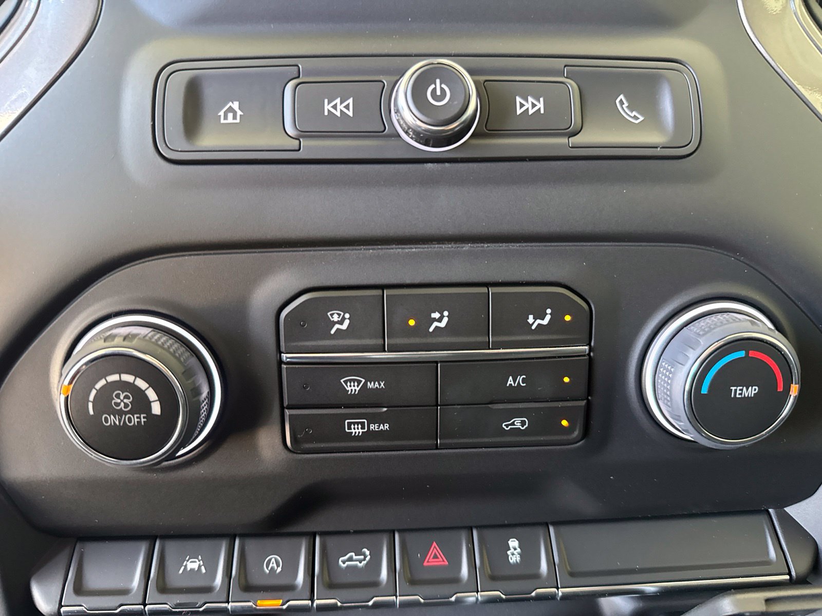 New 2026 Chevrolet Silverado 1500 Custom AWD/4WD image 25