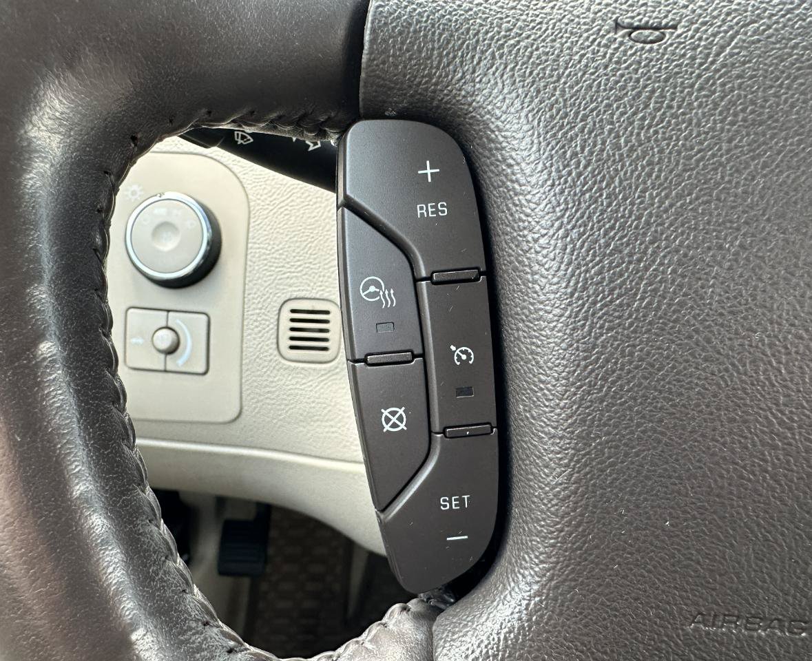 Used 2008 Cadillac DTS FWD image 49