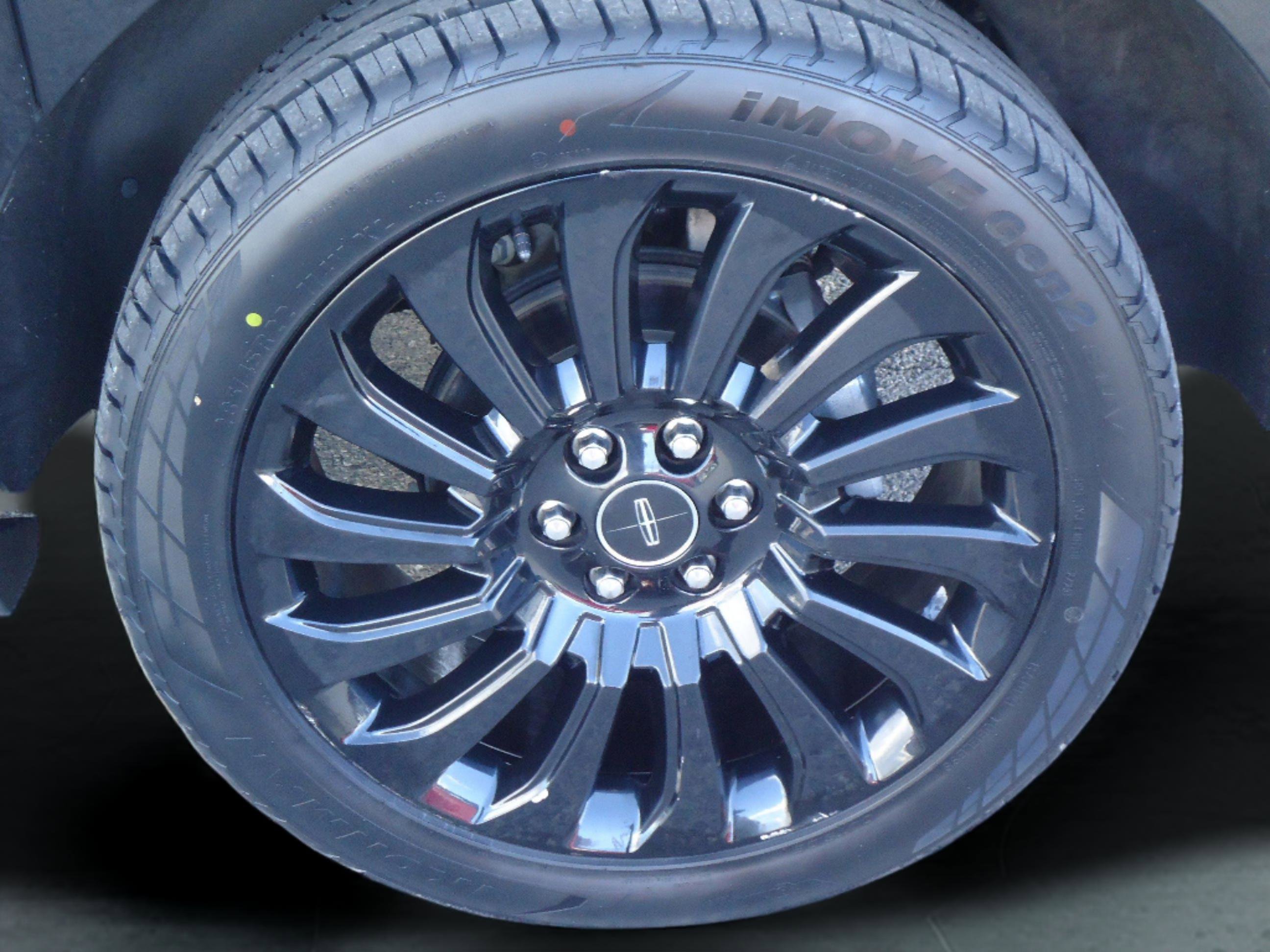 Used 2022 Lincoln Navigator L Black Label AWD/4WD image 4
