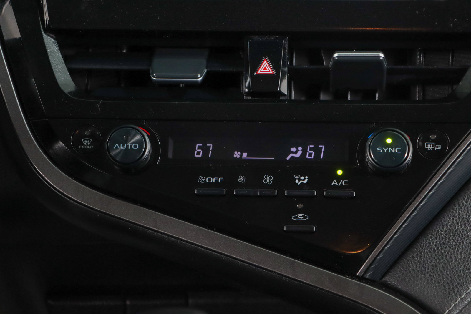 Used 2022 Toyota Camry SE FWD image 20