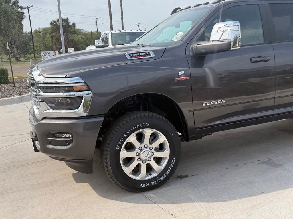 New 2026 RAM 2500 Laramie AWD/4WD image 9