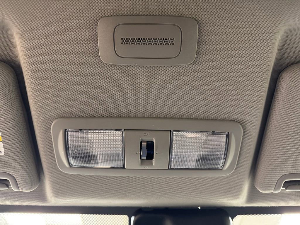 Used 2024 Nissan Frontier S w/ Technology Package image 36
